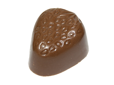 Шоколадные конфеты со сливочной начинкой в молочном шок.(клубника)